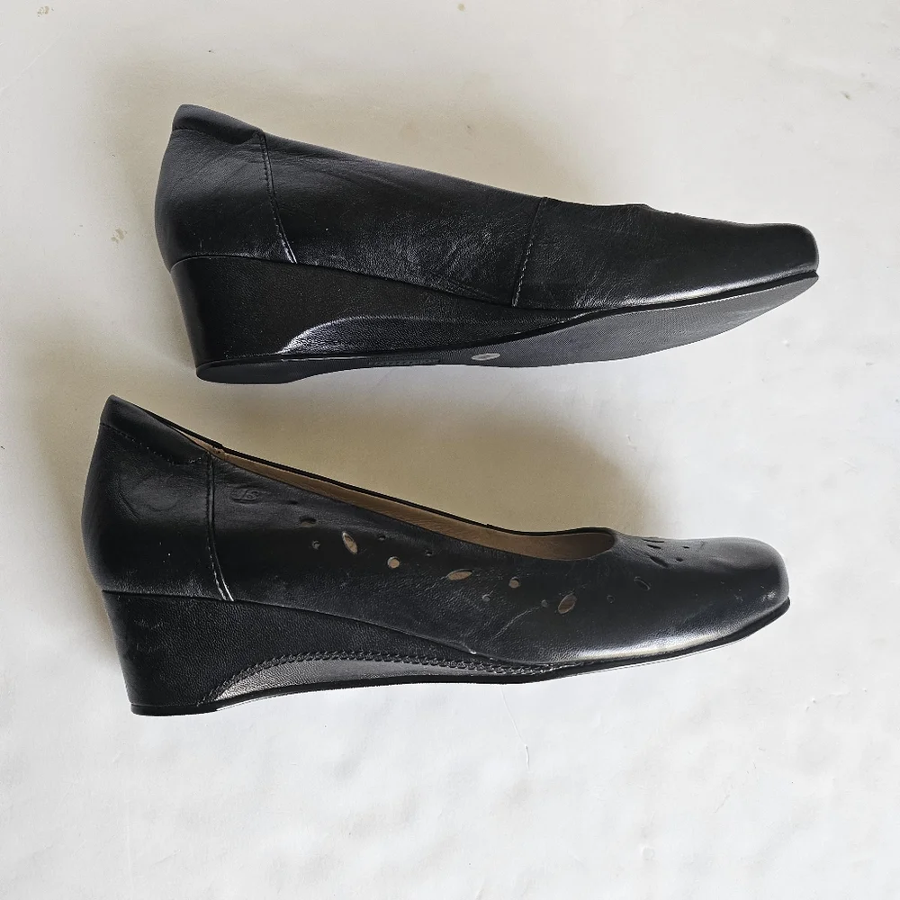 Josef Seibel Slip On Shoe Black Laser Cut Leather Wedge Size 40 NWT
